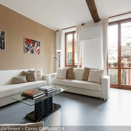 Apartment Brera In Garibaldi Milan