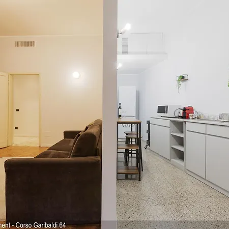 Apartment Brera In Garibaldi Milan