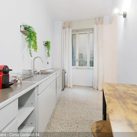 Apartment Brera In Garibaldi Milan