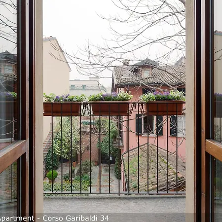 Apartment Brera In Garibaldi Milan