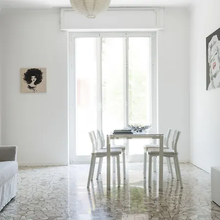 Brera In Garibaldi Apartment