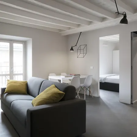 Brera In Garibaldi Apartment